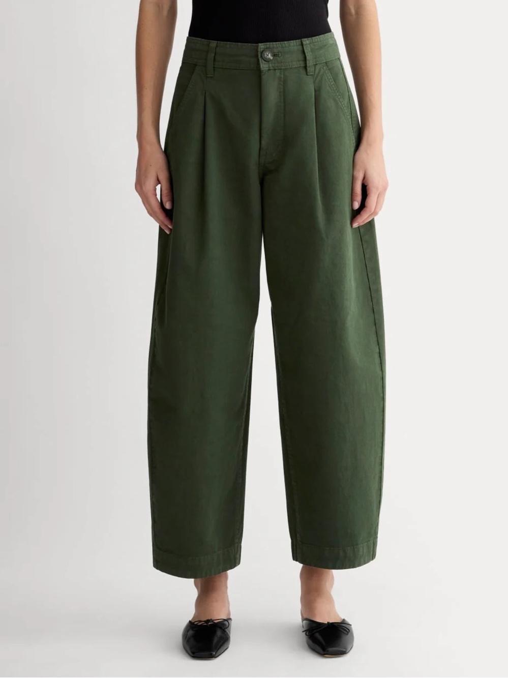 Everlane Everywhere Pants in Dark Forest - Picture 3 of 4